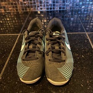 Nike Softball Cleats 2Y (EUC)